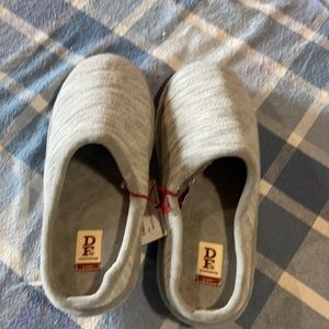 Dearfoam Bedroom Slippers